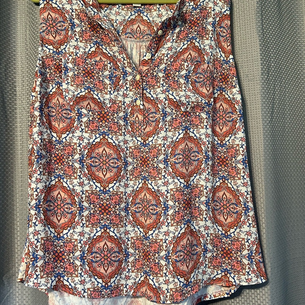 Colorful Patterned Sleeveless Top